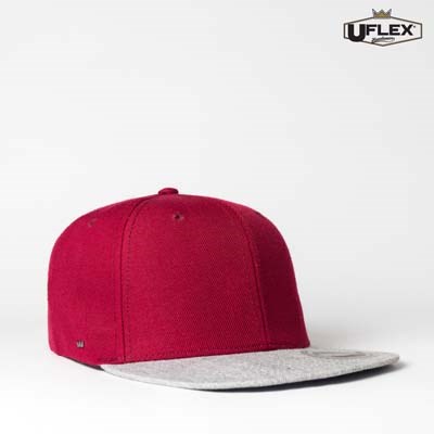 The UFlex Adults Snap Back 6 Cap is a 6 panel, flat peak cap. Adjustable snap back enclosure. 9 colours. One size.