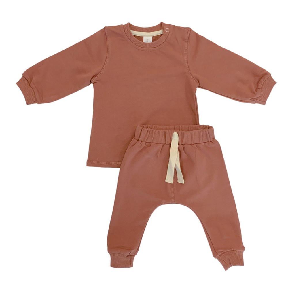 The Baby Blanks Baby Trackpant Set is a crew and trackpant set in size 000 - 1.  Camel or Rust.  2 new colours coming for winter 2022. 